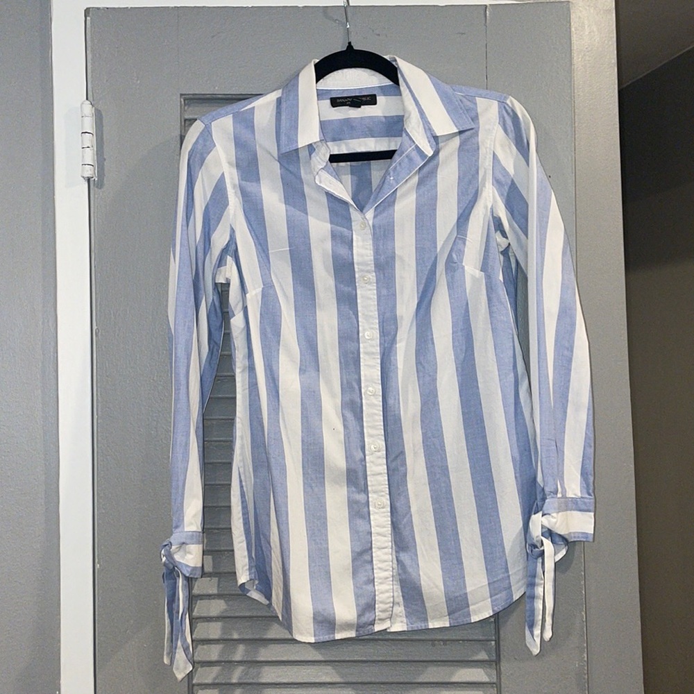 Banana Republic blue and white striped shirt